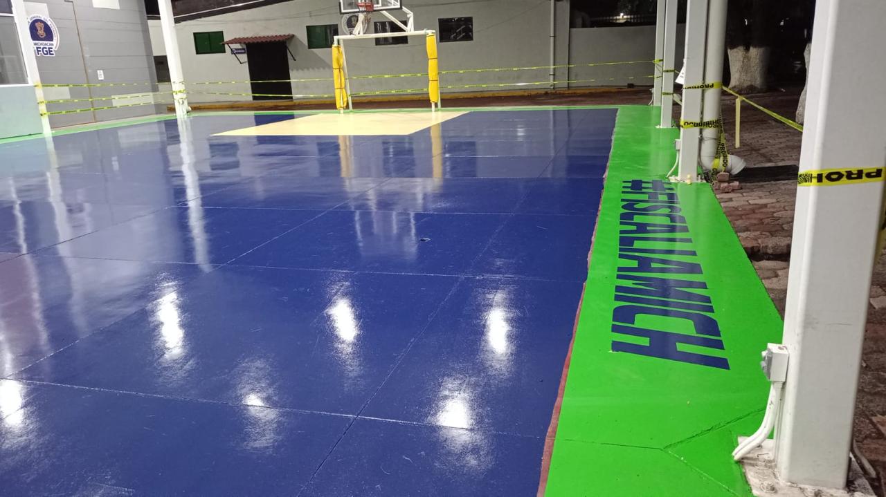 Cancha deportiva con recubrimiento